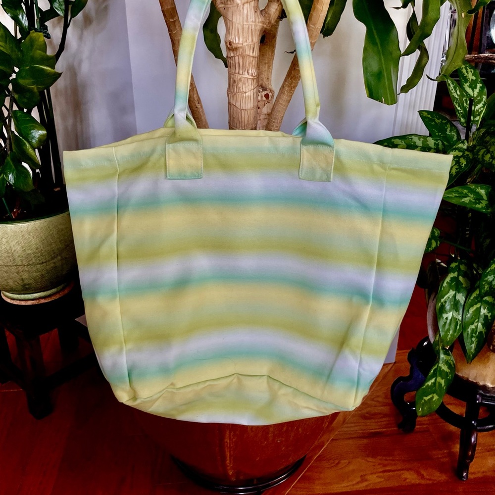NIRVANIC TOTE BAG New Without tag